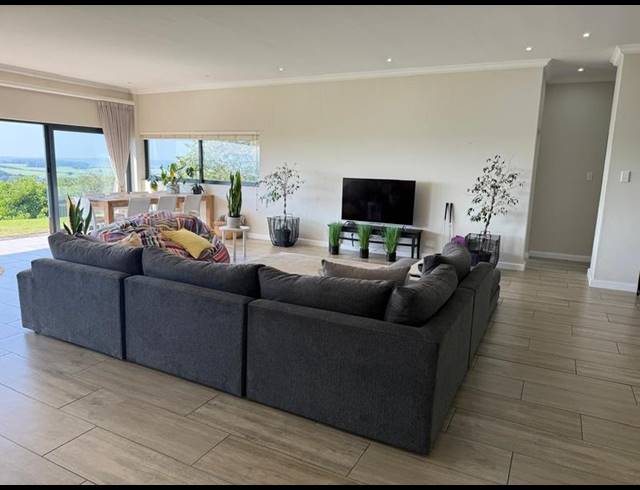 3 BEDROOM HOUSE FOR SALE IN ZINI RIVER ESTATE